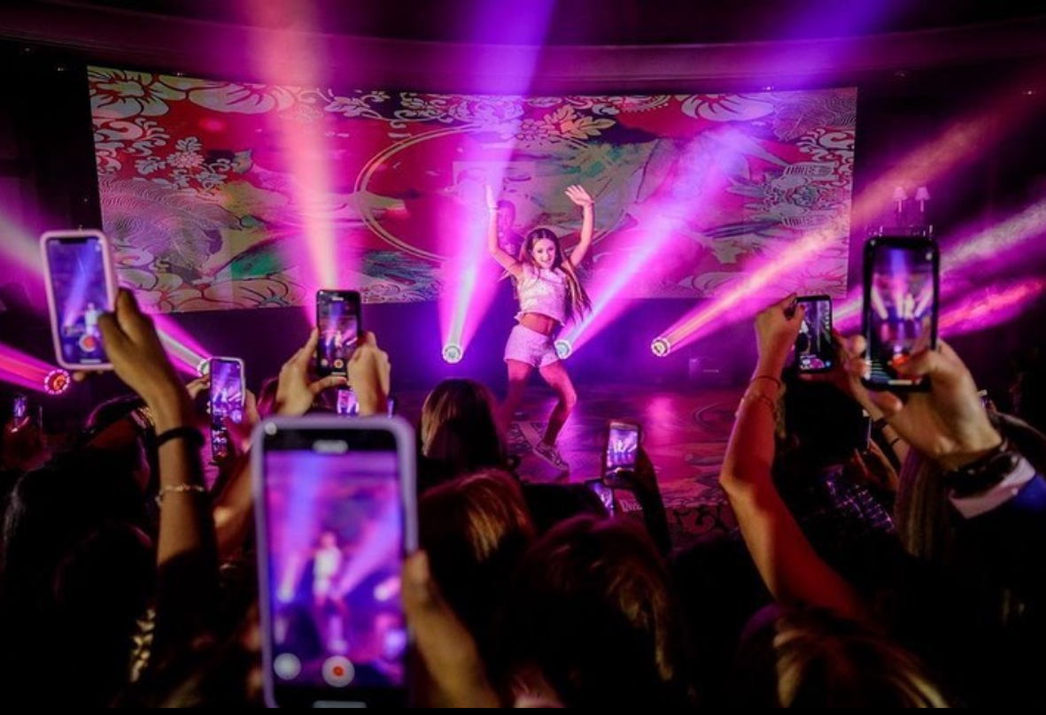 Live entertainment and lighting from Hank Lane Music